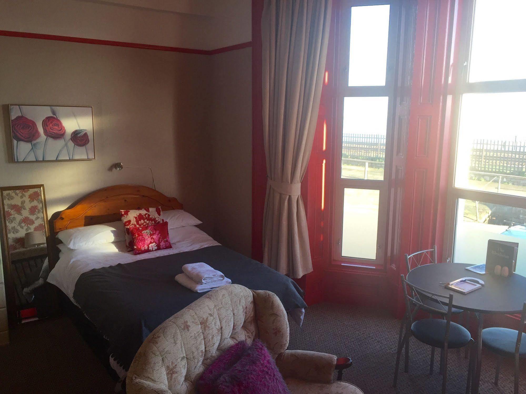 The Blenheim Bed & Breakfast Dawlish Exterior foto